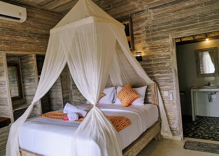 Gasthof Mesari Hut Nusa Lembongan